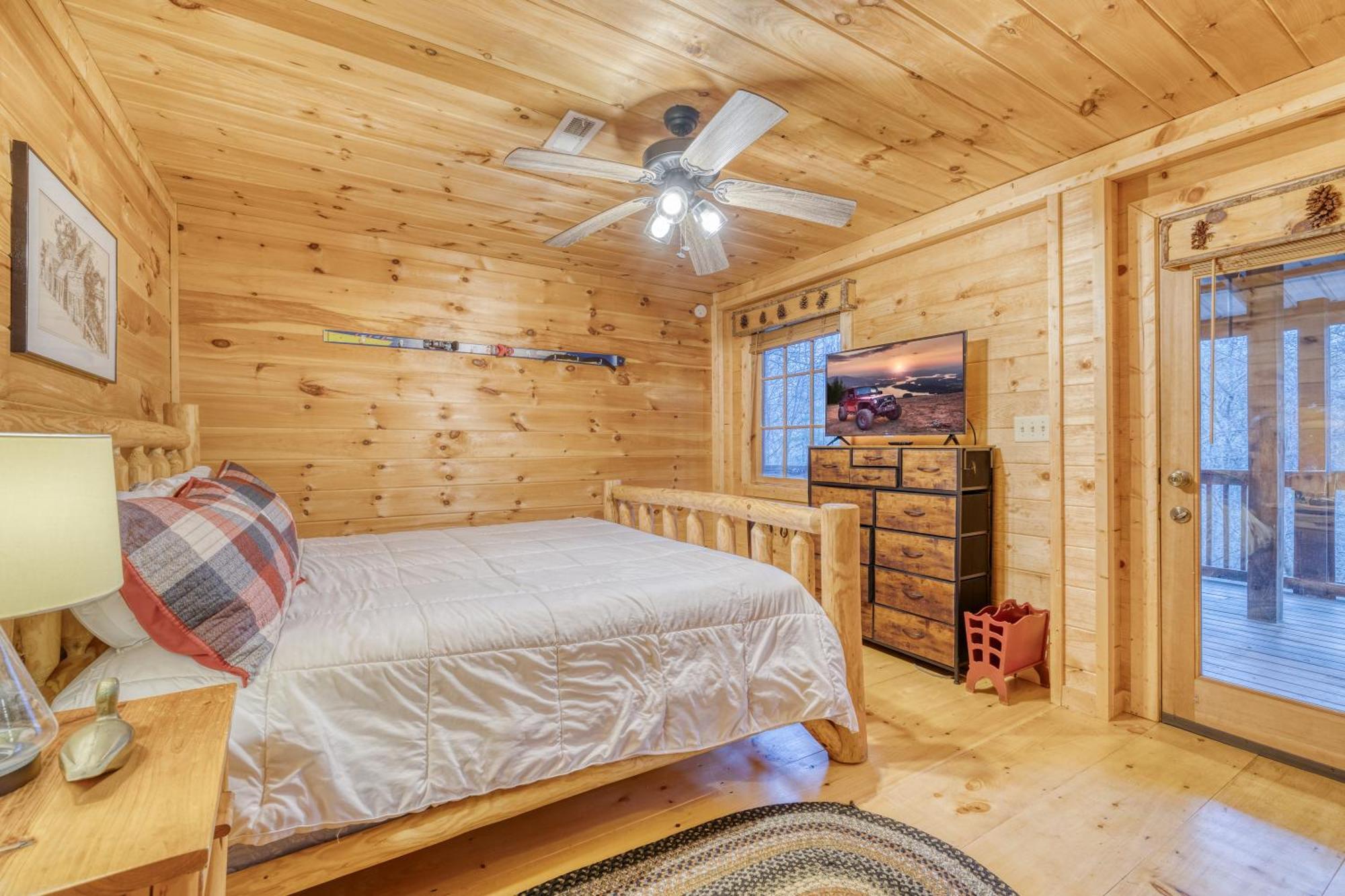 Secluded Sunrise Ridge-10 Min From Blue Ridge, King Beds, Hot Tub, 2 Porches, Fireplace Wood Burning, Mountain View, Cozy Экстерьер фото