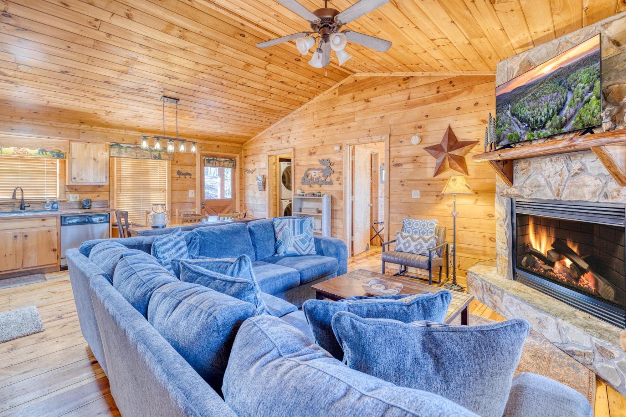 Secluded Sunrise Ridge-10 Min From Blue Ridge, King Beds, Hot Tub, 2 Porches, Fireplace Wood Burning, Mountain View, Cozy Экстерьер фото