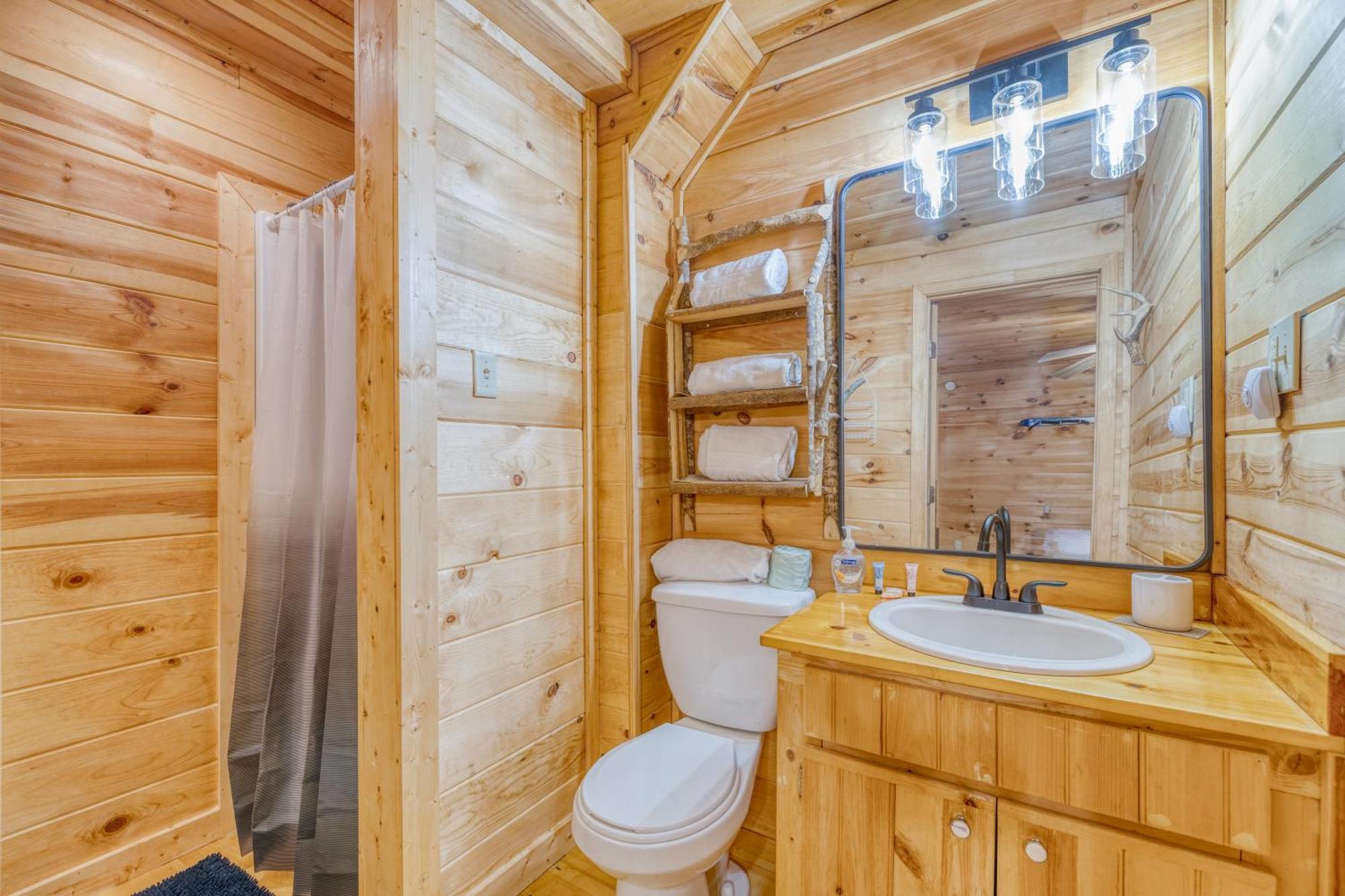 Secluded Sunrise Ridge-10 Min From Blue Ridge, King Beds, Hot Tub, 2 Porches, Fireplace Wood Burning, Mountain View, Cozy Экстерьер фото