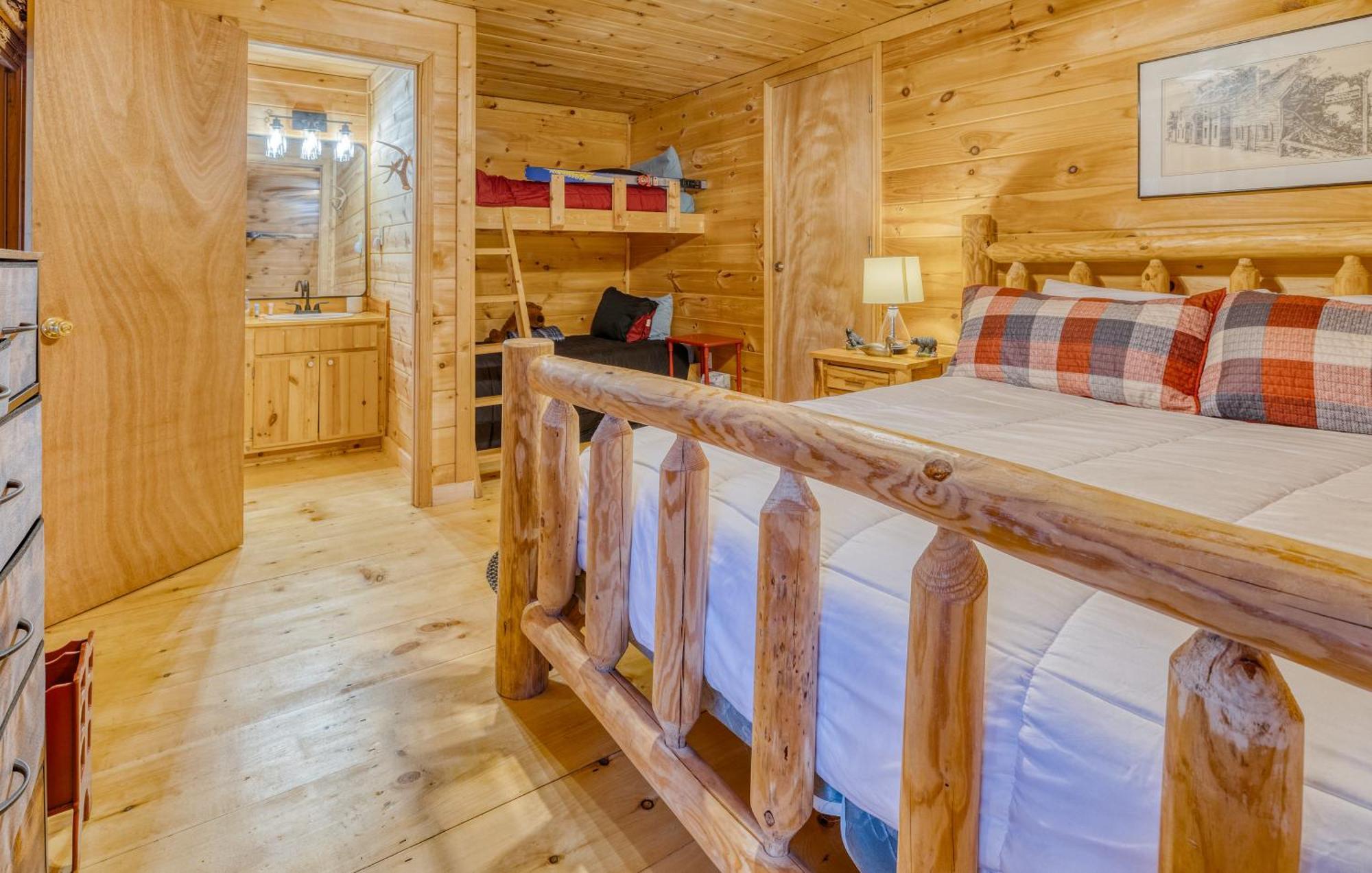 Secluded Sunrise Ridge-10 Min From Blue Ridge, King Beds, Hot Tub, 2 Porches, Fireplace Wood Burning, Mountain View, Cozy Экстерьер фото
