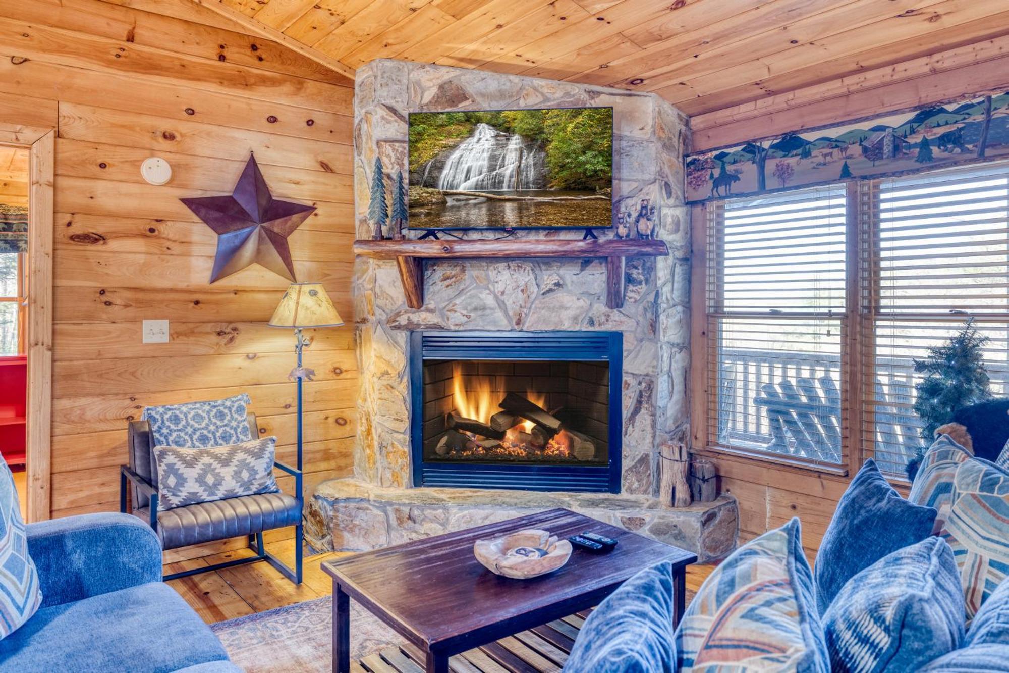 Secluded Sunrise Ridge-10 Min From Blue Ridge, King Beds, Hot Tub, 2 Porches, Fireplace Wood Burning, Mountain View, Cozy Экстерьер фото